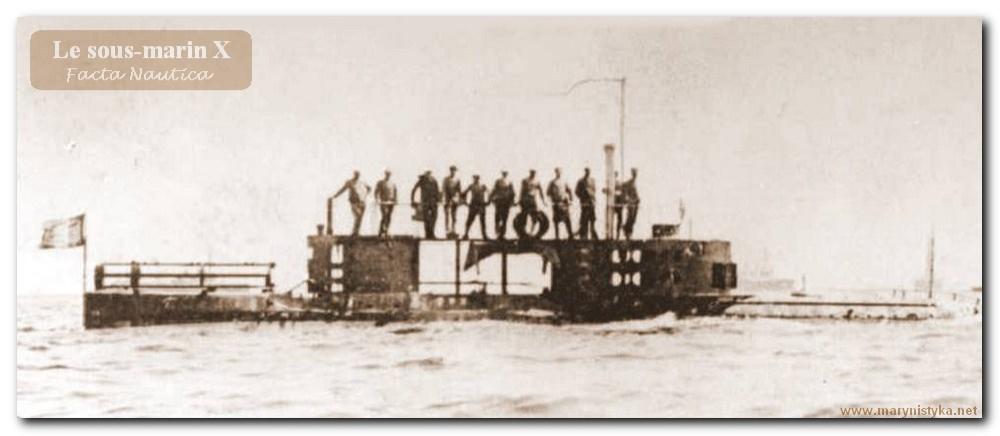 Le sous-marin exp�rimental X. Le 3 f�vrier 1911, le X prend le nome de DAUPHIN.- The French experimental submarine X.
