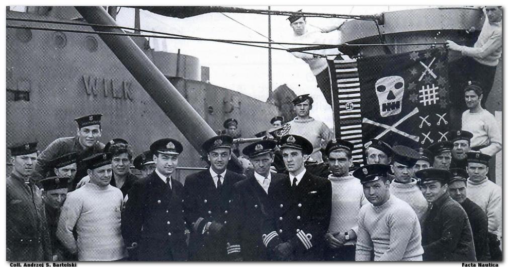 Jolly Roger. Polish submarines ORP WILK and ORP SOKӣ (ex |HMS URCHIN).